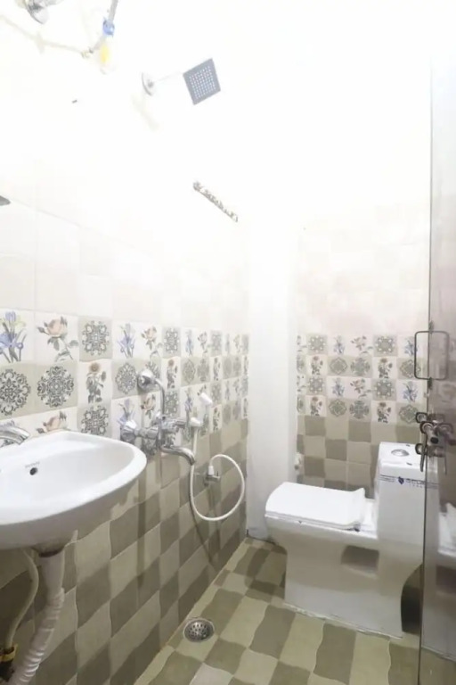 Хидерабад: iROOMZ Hotel SBR