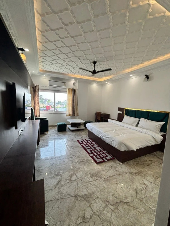 Наинитал: Hotel white inn