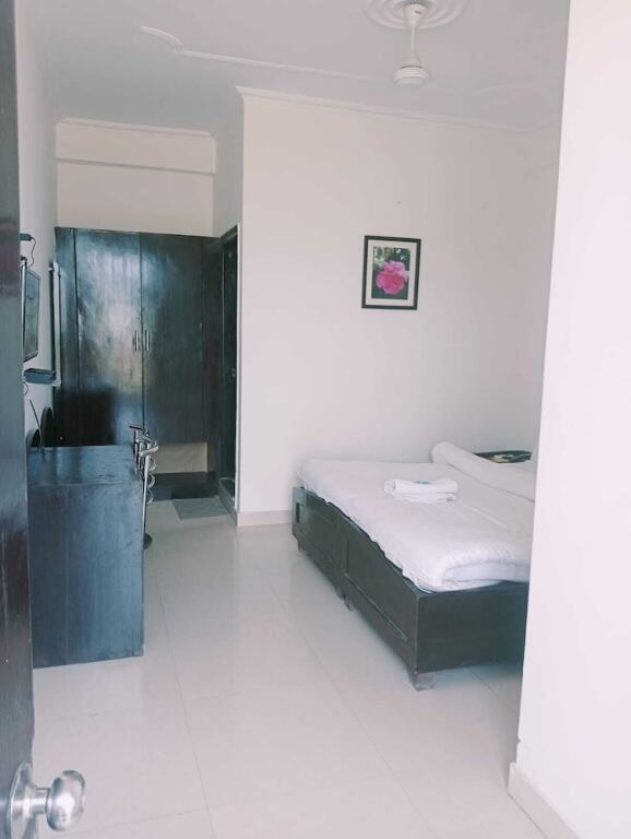 Дехрадун: Benison Guest House