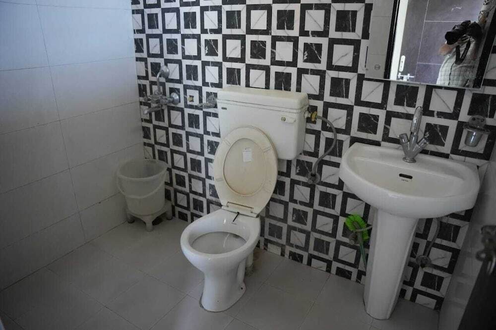 Дехрадун: Benison Guest House