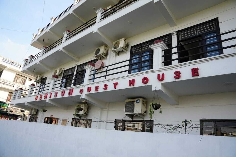 Дехрадун: Benison Guest House