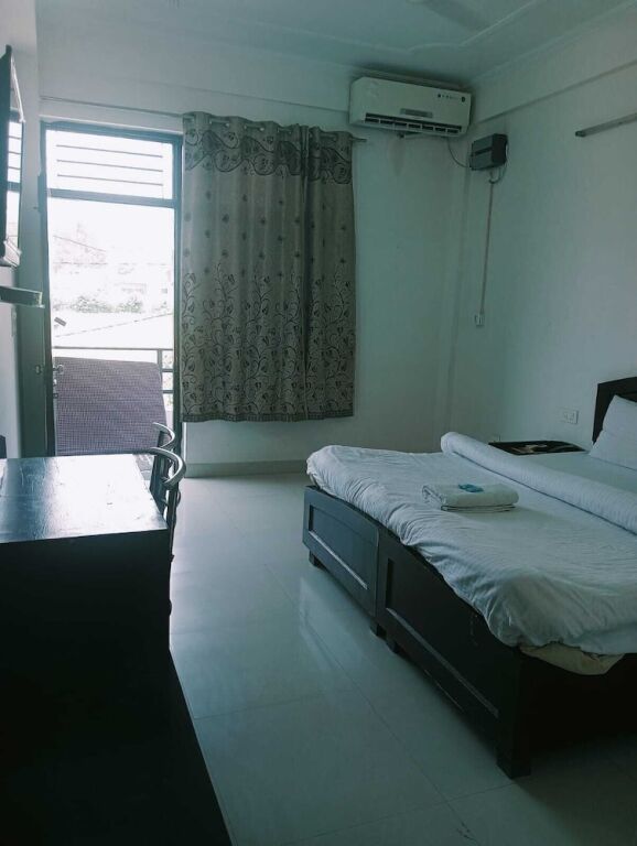 Дехрадун: Benison Guest House