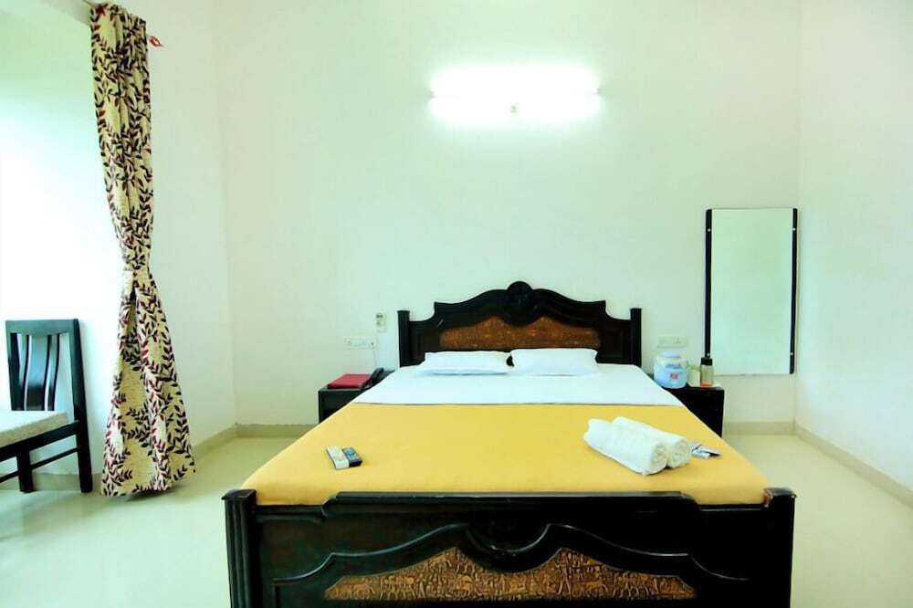 Садри: Anargh Holidays Inn