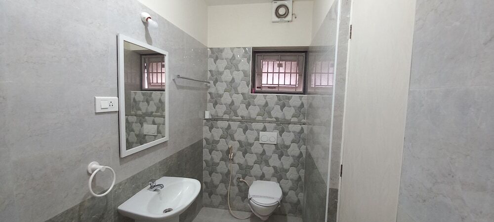 Коимбатур: Shantham Service Apartments Indumangar