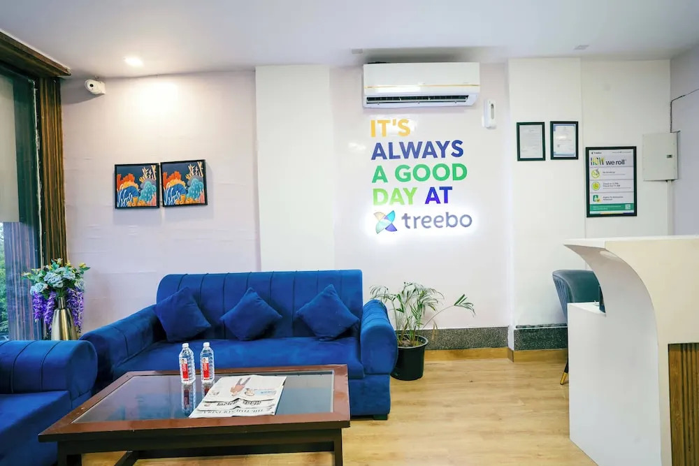 Дехрадун: Treebo White Sand