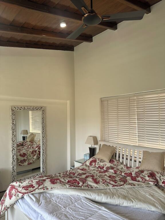 Наинитал: Luxsugero Penthouse Kaichidham