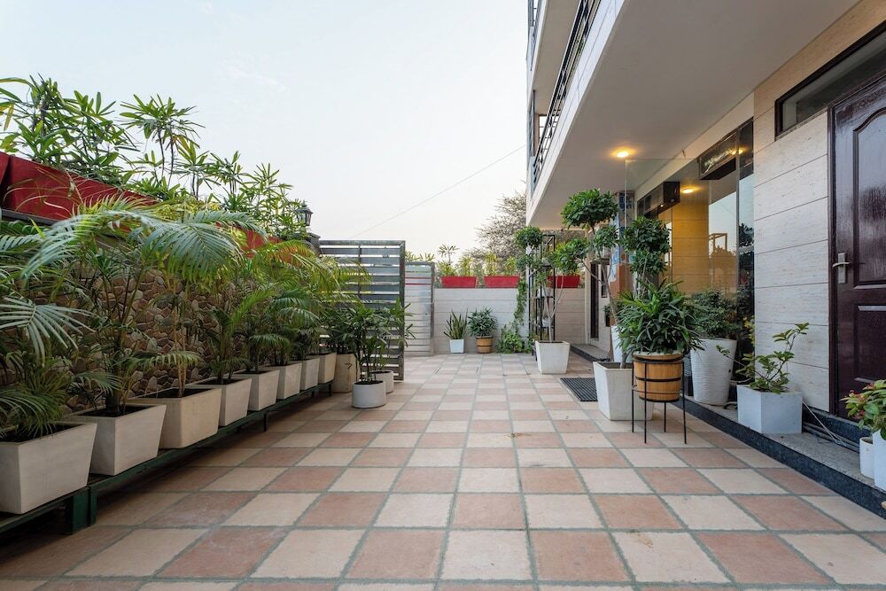 Гуруграм: Plum Tree Hotels