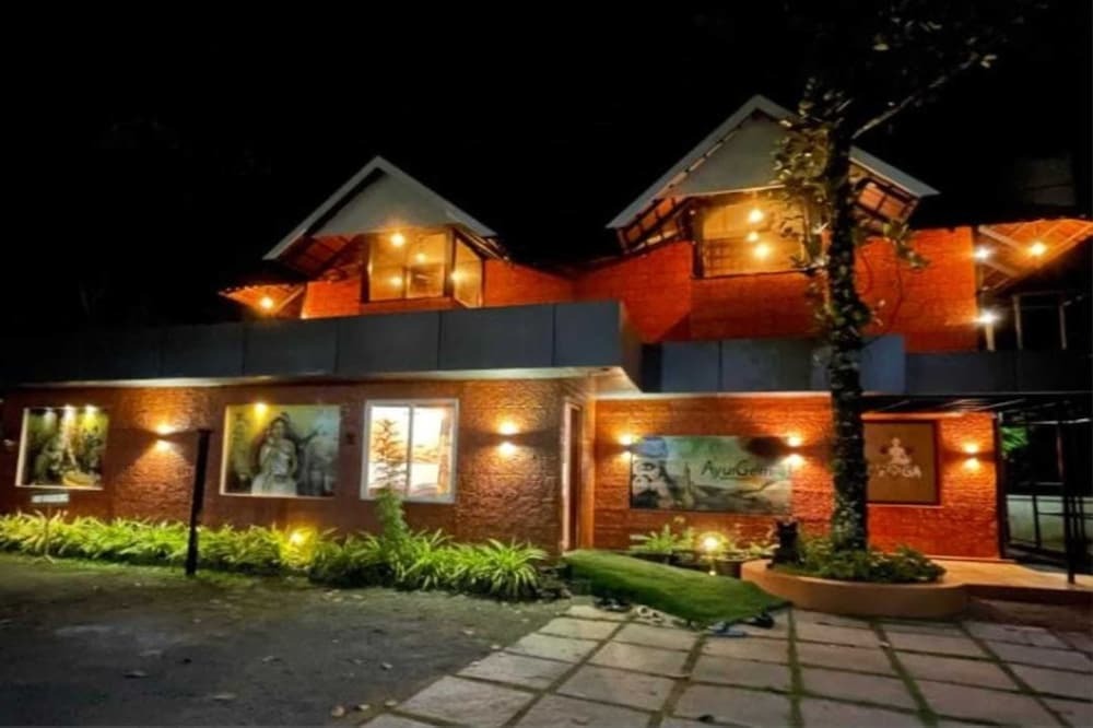 Муннар: AyurGem Ayurveda Yoga &  Wellness Retreat