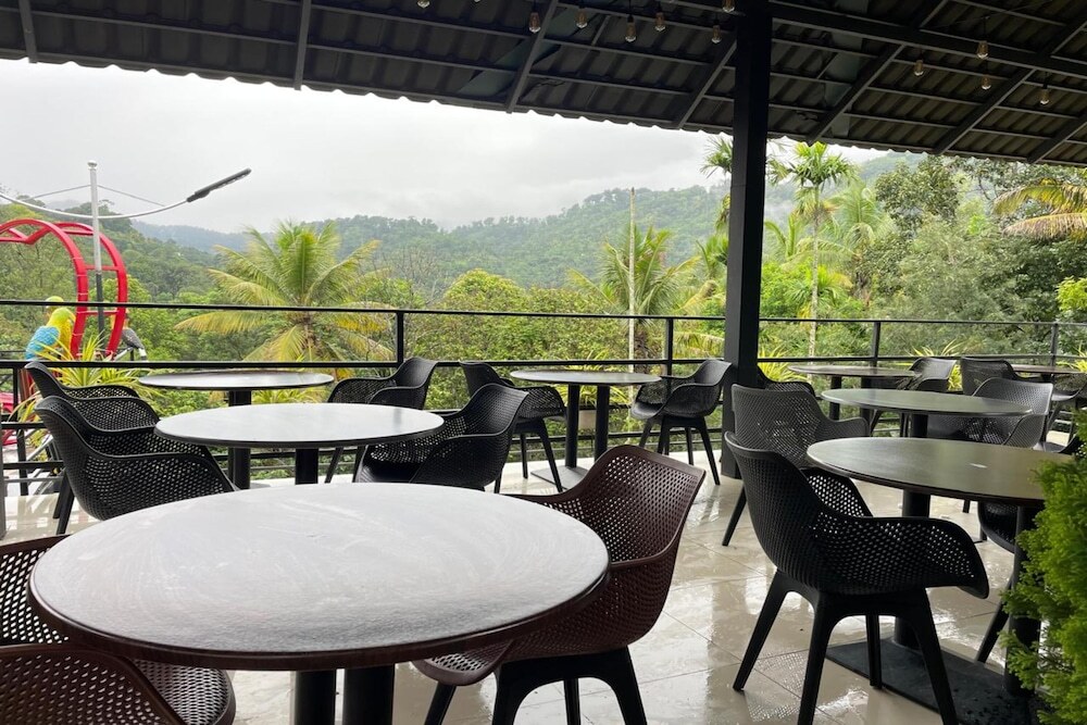 Муннар: AyurGem Ayurveda Yoga &  Wellness Retreat