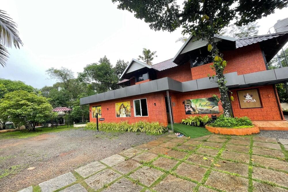Муннар: AyurGem Ayurveda Yoga &  Wellness Retreat