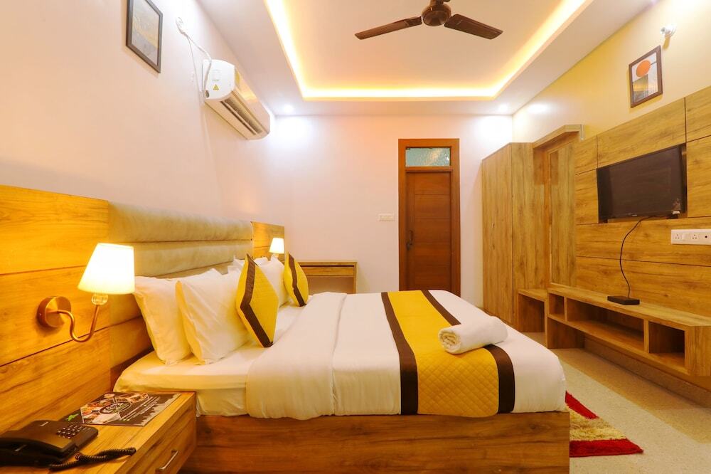 Лакхнау: Hotel Cristelia