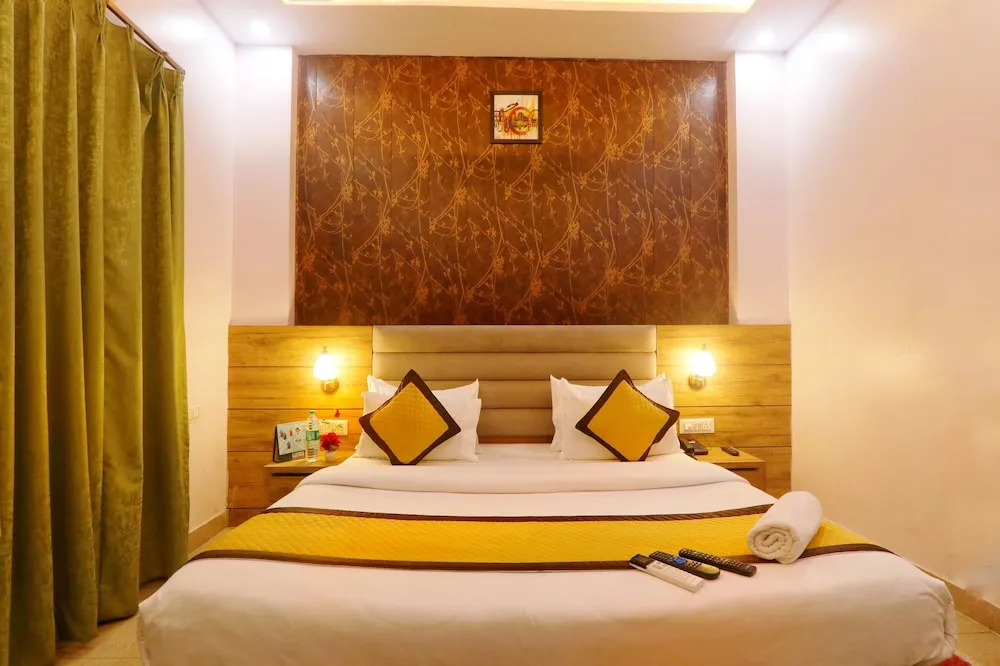 Лакхнау: Hotel Cristelia