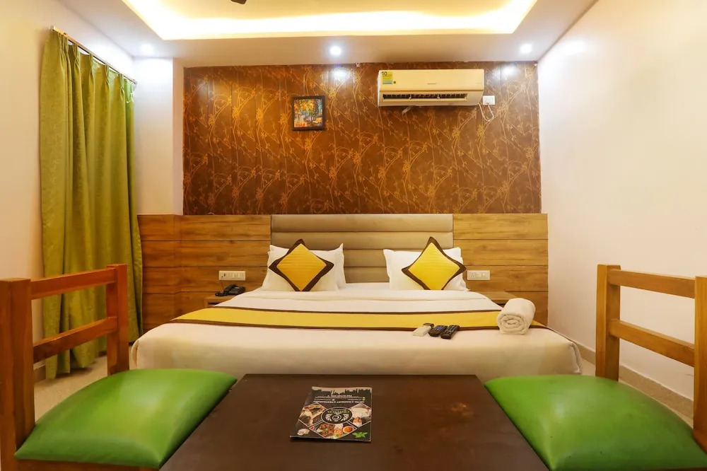 Лакхнау: Hotel Cristelia