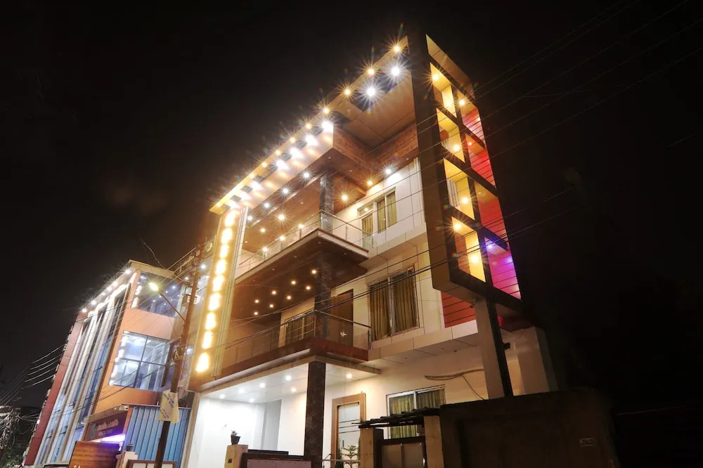 Лакхнау: Hotel Cristelia