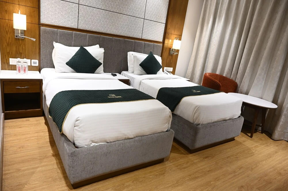 Праяградж: Hotel Rama Continental