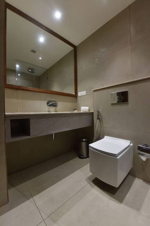 Праяградж: Hotel Rama Continental