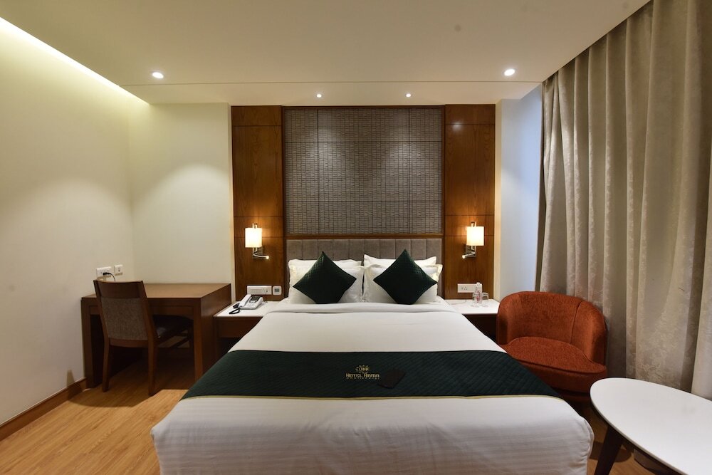 Праяградж: Hotel Rama Continental