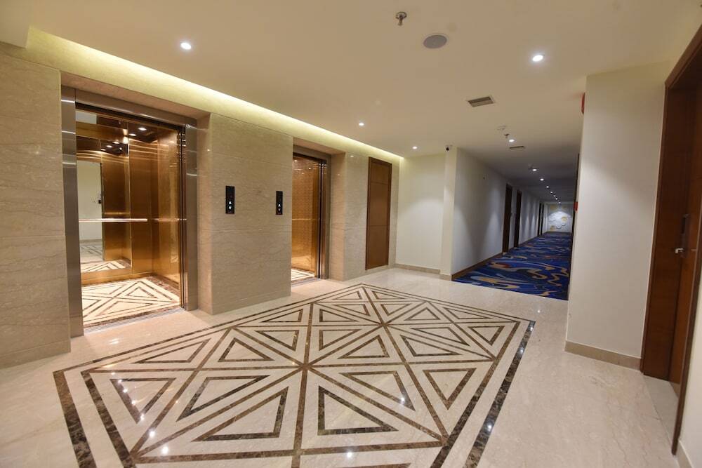 Праяградж: Hotel Rama Continental