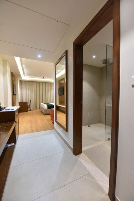 Праяградж: Hotel Rama Continental