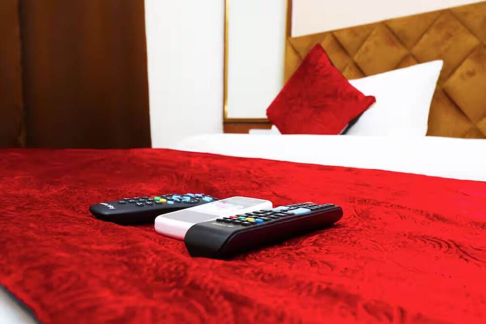 Нью-Дели: Hotel Silver Saffron Peeragarhi