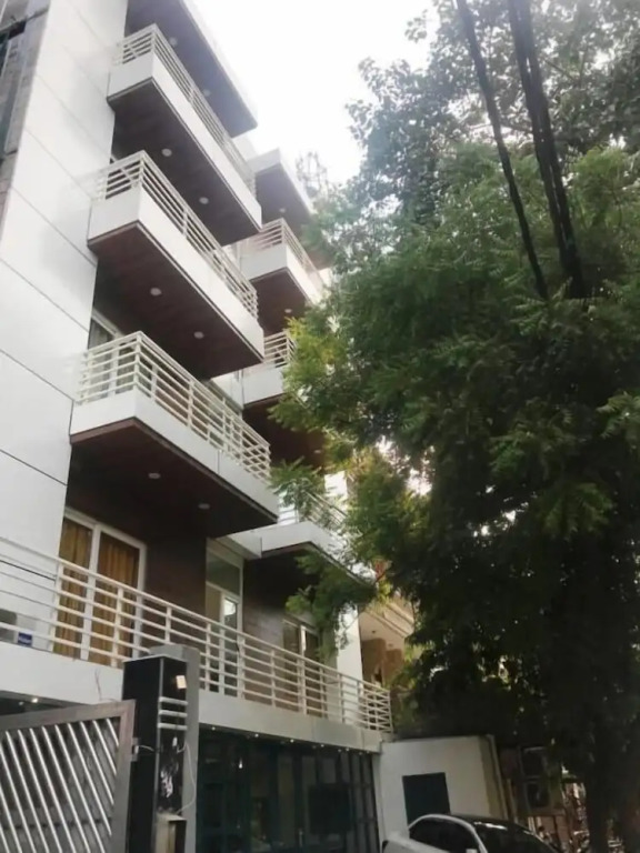 Нью-Дели: Hotel Silver Saffron Peeragarhi
