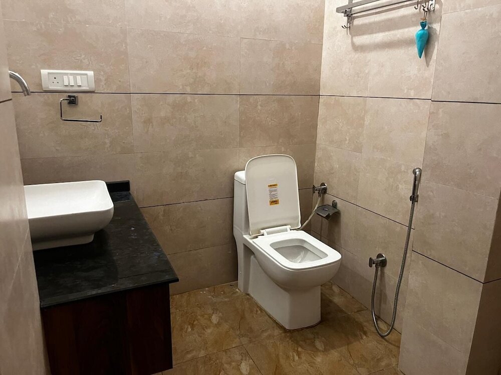 Питорагарх: Hotel Meghna