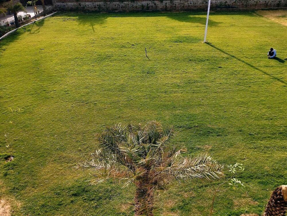 Гуруграм: Evergreen Resort & Farm Aravali