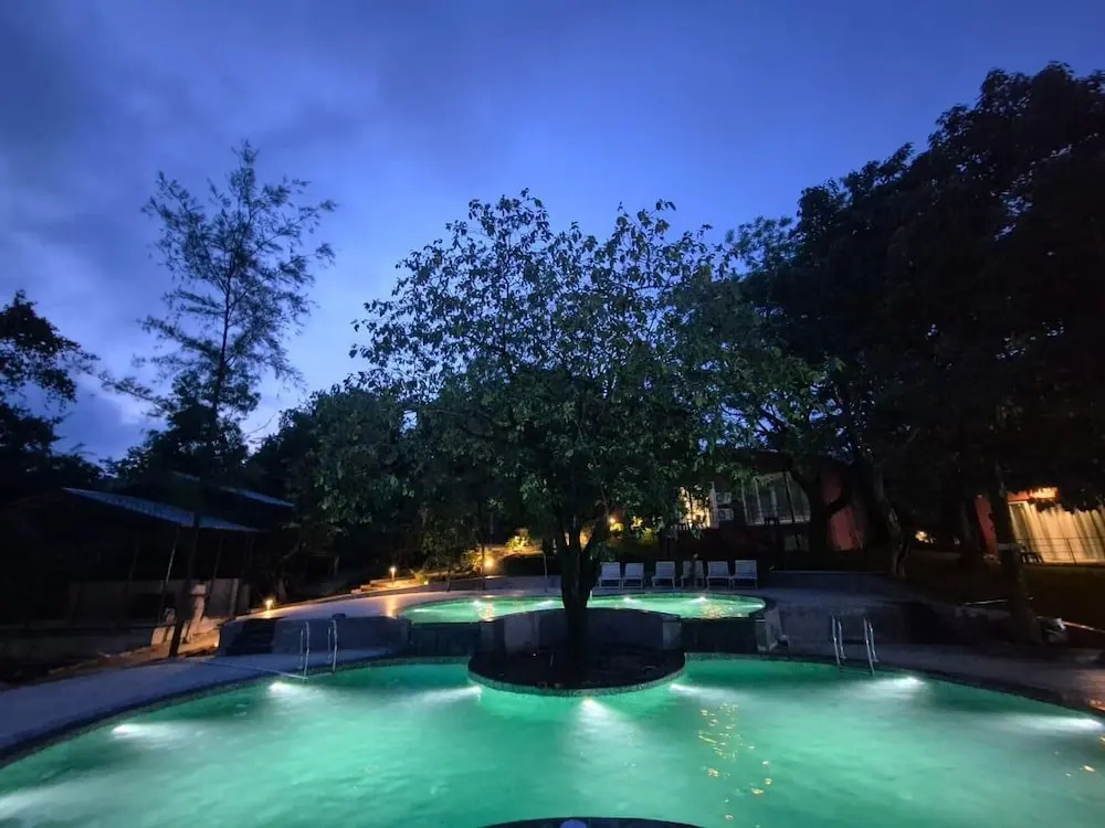 Пачмарай: Citrus Prime Hill Queen Resort