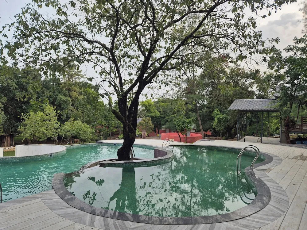 Пачмарай: Citrus Prime Hill Queen Resort