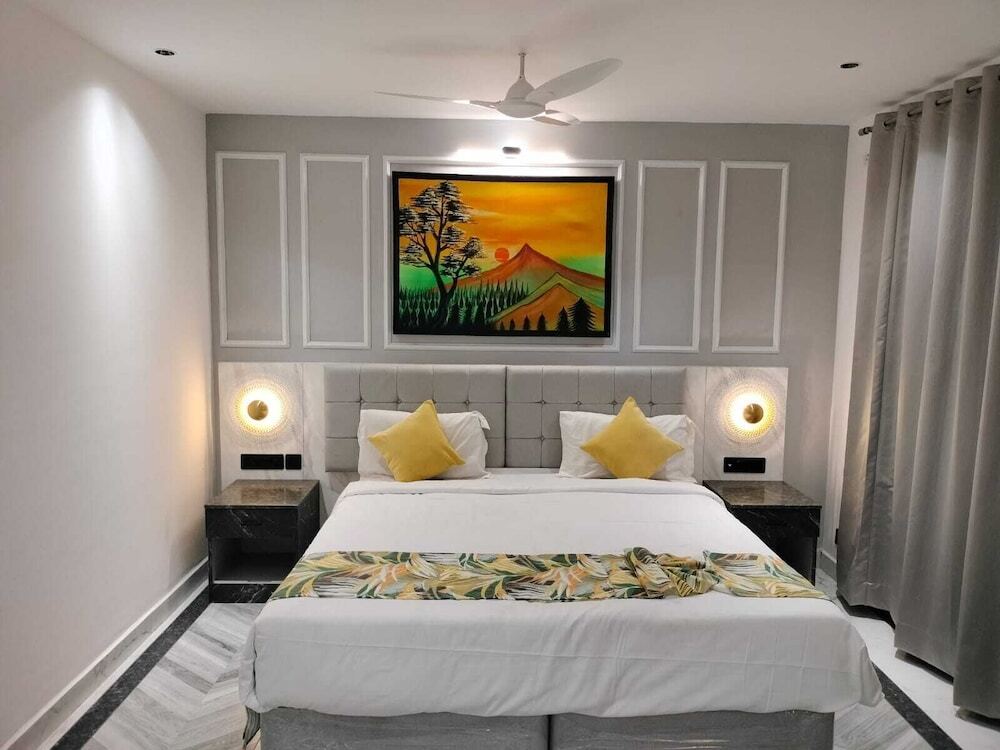 Пачмарай: Citrus Prime Hill Queen Resort