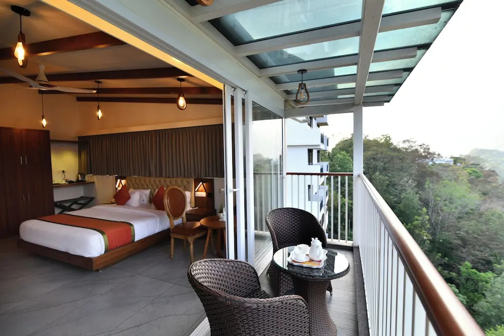 Муннар: British County Resort