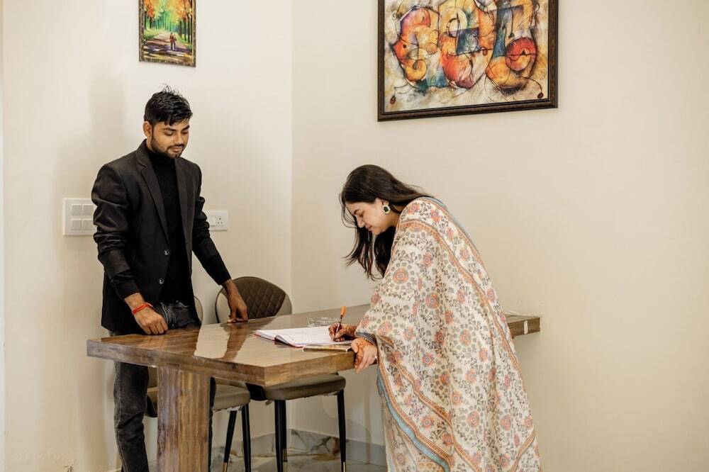 Большая Нойда: Lime Tree B&B Pari Chowk