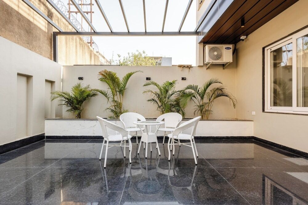 Большая Нойда: Lime Tree B&B Pari Chowk