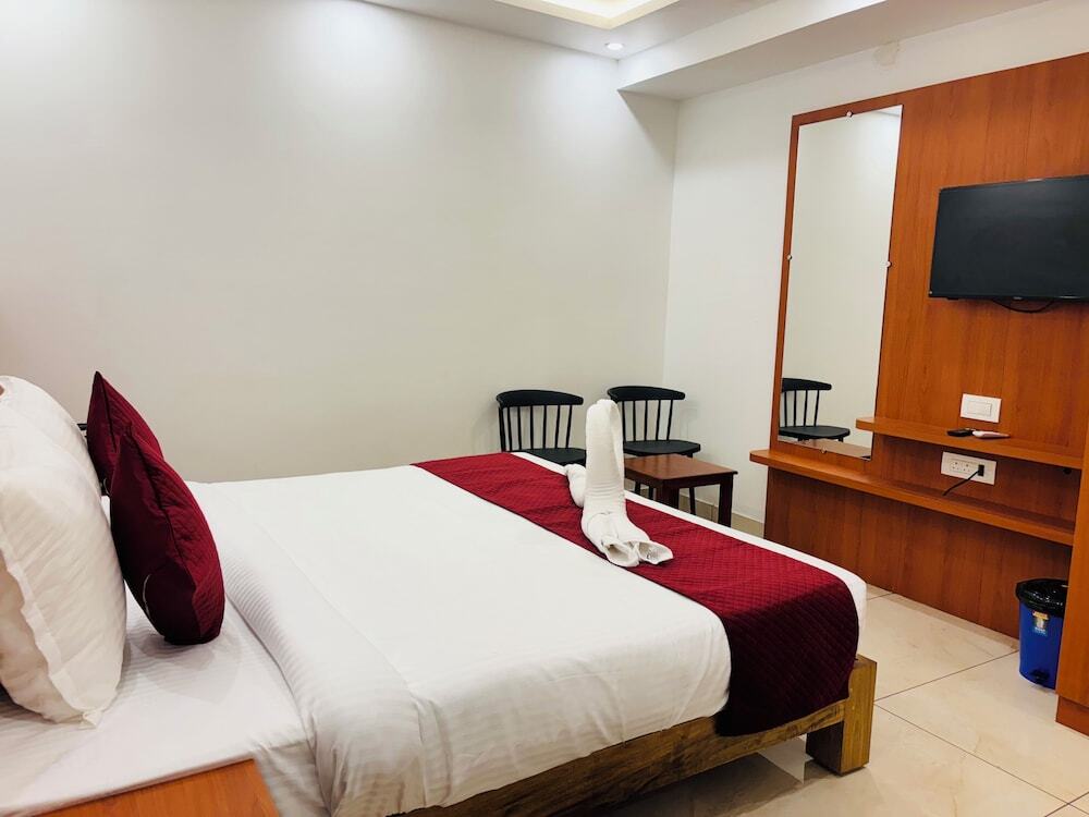 Кушалнагар: Hotel StarFinch Inn