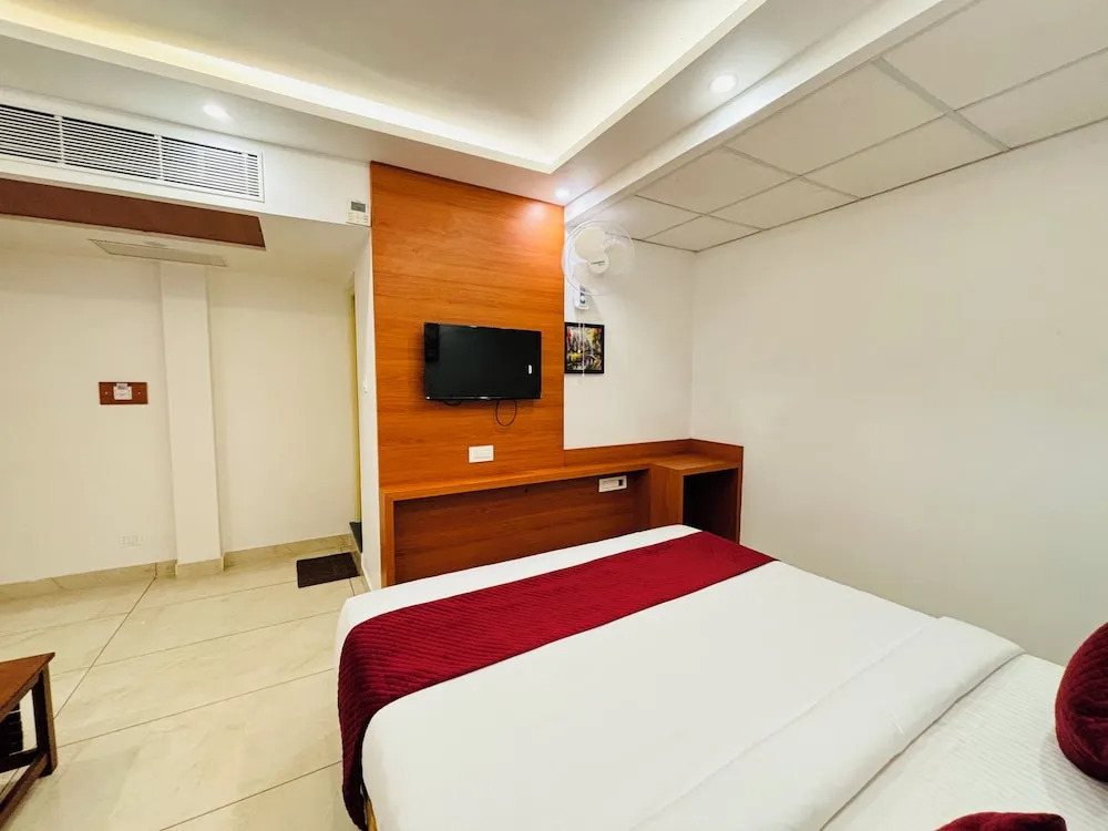 Кушалнагар: Hotel StarFinch Inn