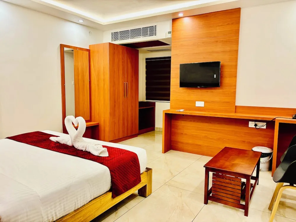 Кушалнагар: Hotel StarFinch Inn