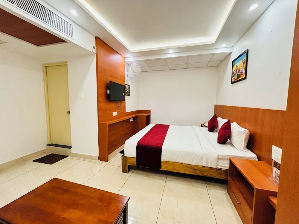 Кушалнагар: Hotel StarFinch Inn