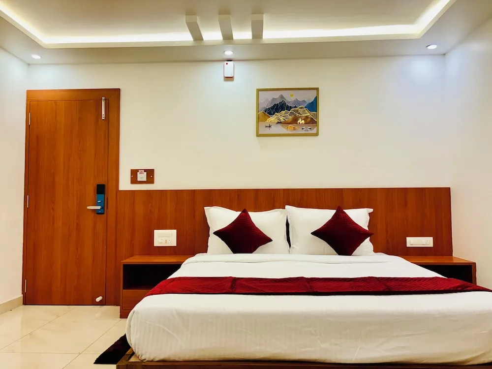Кушалнагар: Hotel StarFinch Inn
