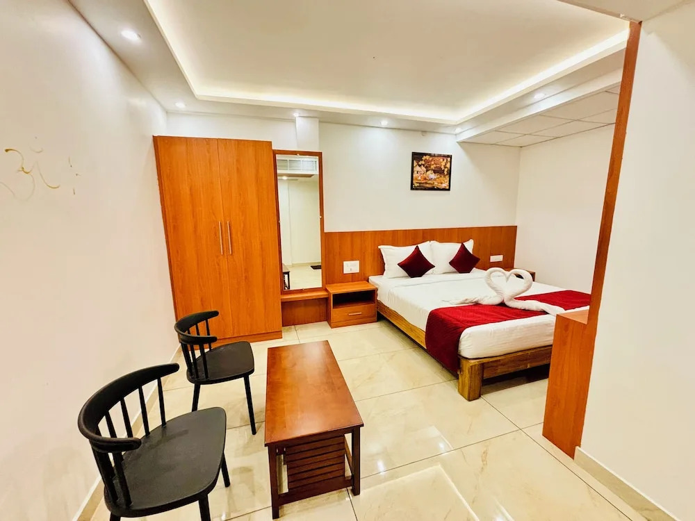 Кушалнагар: Hotel StarFinch Inn