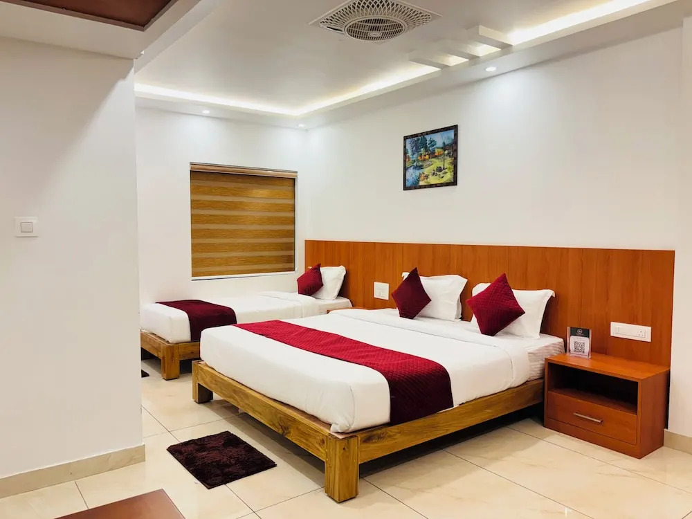 Кушалнагар: Hotel StarFinch Inn