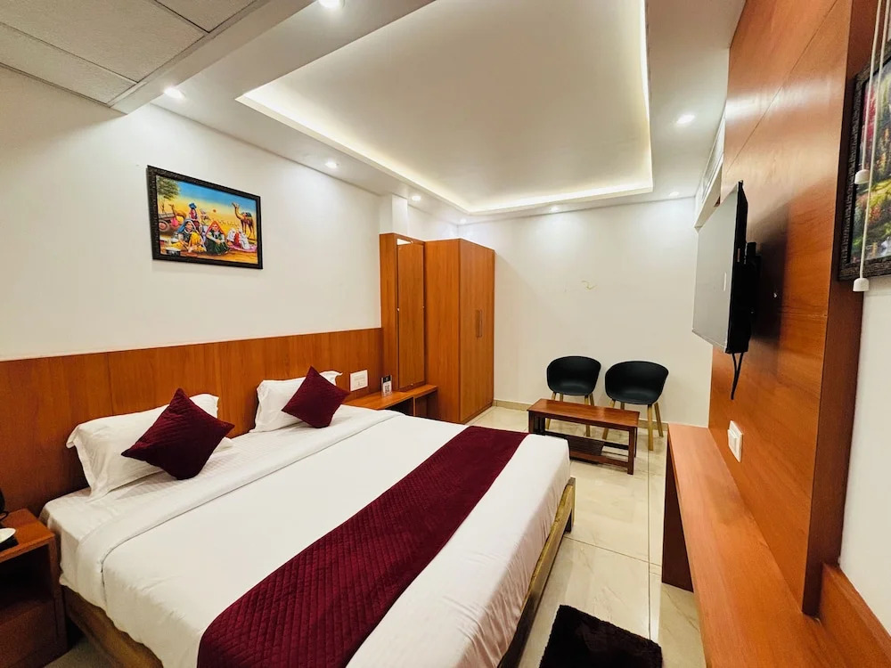 Кушалнагар: Hotel StarFinch Inn