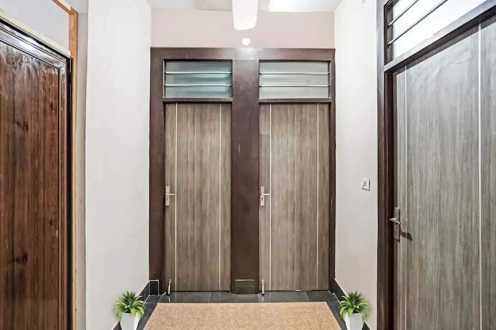 Большая Нойда: Vishen Residency