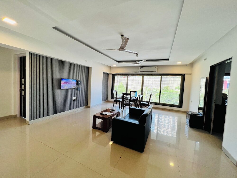 Мумбаи: Hsquare Service Apartment Malad