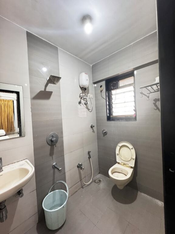 Мумбаи: Hsquare Service Apartment Malad