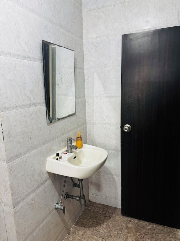 Мумбаи: Hsquare Service Apartment Malad