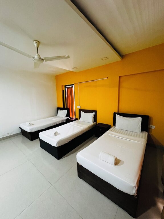 Мумбаи: Hsquare Service Apartment Malad