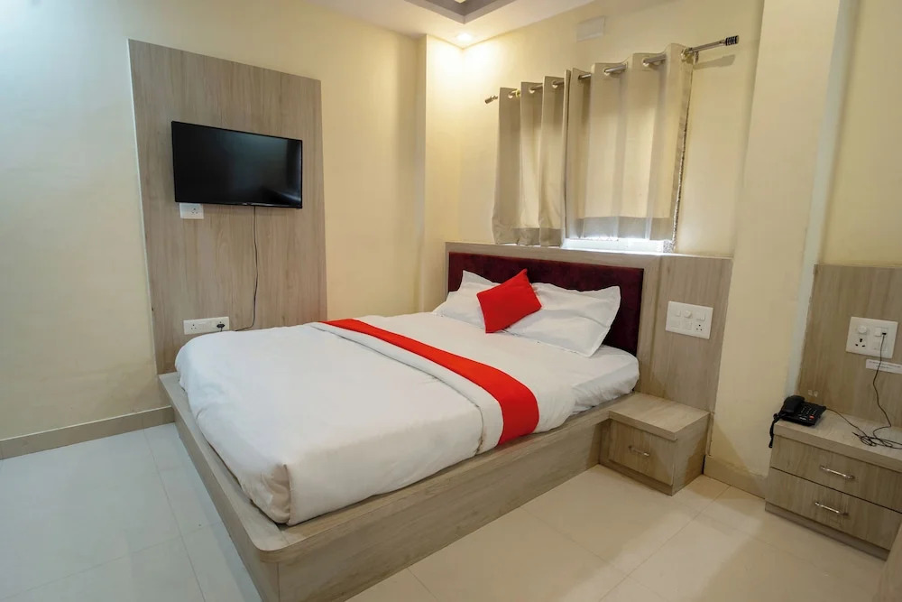 Удаипур: Majestic Hotel and Restro