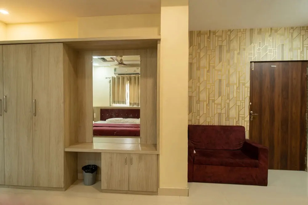 Удаипур: Majestic Hotel and Restro