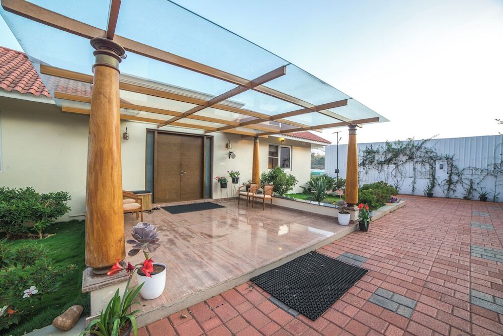 Ути: The Perfect Home Stay