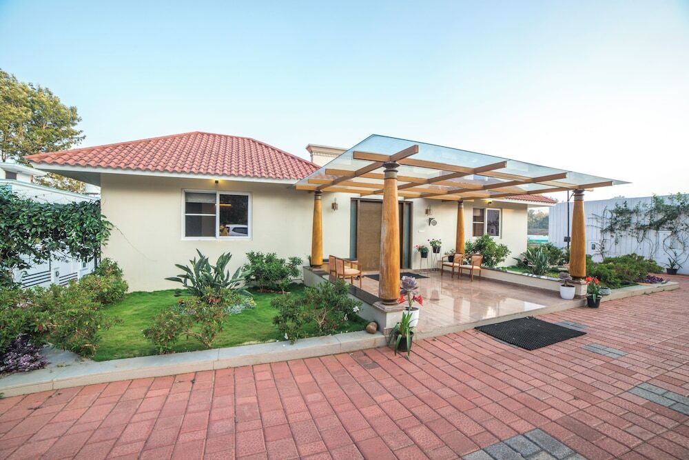 Ути: The Perfect Home Stay